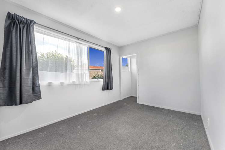2/48 Tabitha Crescent Henderson_10