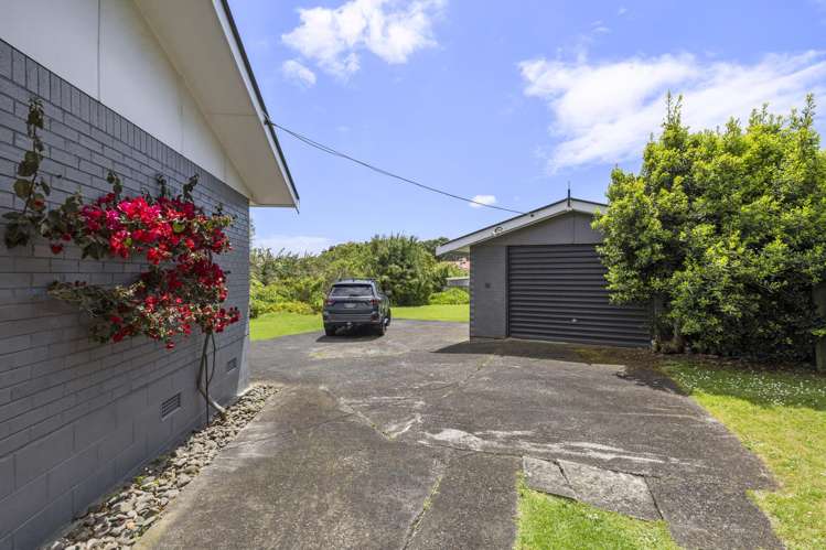 20 Wallis Street Raglan_21