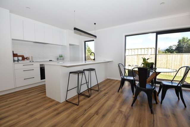 4 Macrocarpa Lane Carterton_1