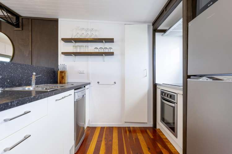 14A Weka Road Waipahihi_13