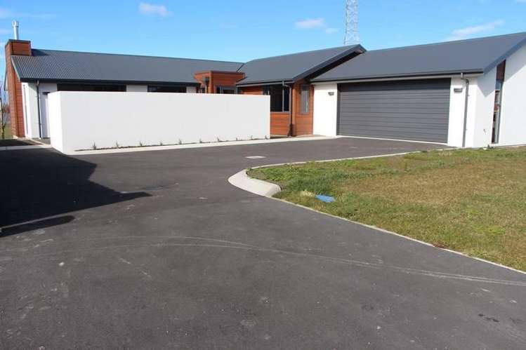 2 Lochern Rise Marchwiel_0