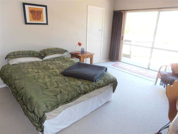 38 Athol Street Glenduan_17