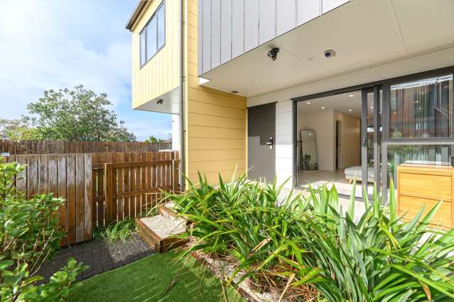 Modern & Easy-care Living!