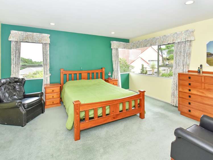 2/61 Ribbonwood Crescent Goodwood Heights_6