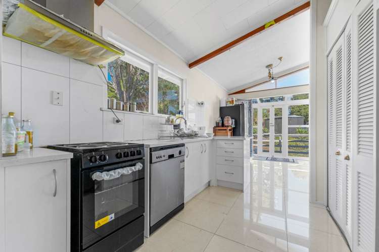 14 Barkes Place Mt Roskill_9