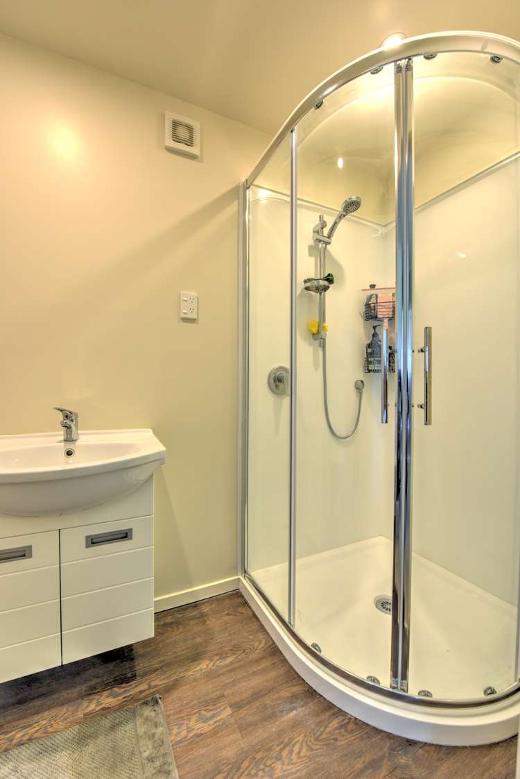 24 Walker Street Gore Surrounds_7