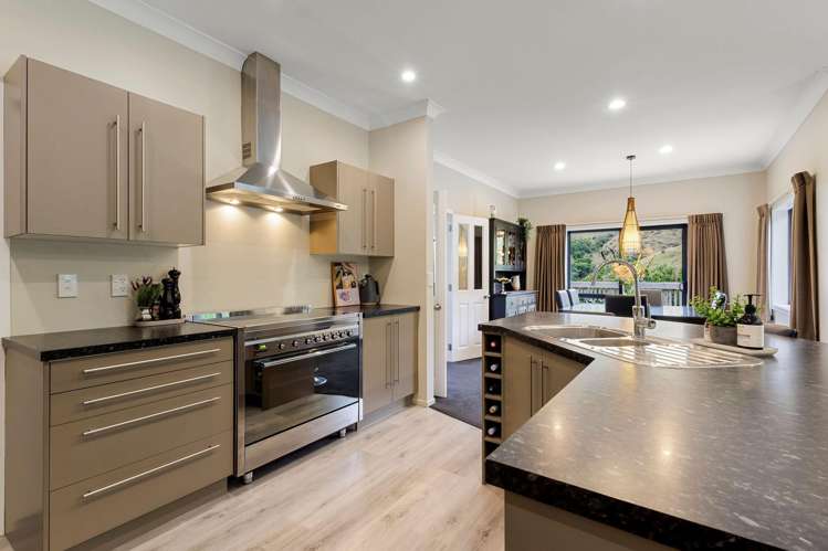 17 Gifford Grove Churton Park_2