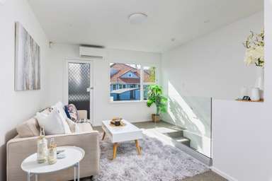 4/28 Willcott Street_4