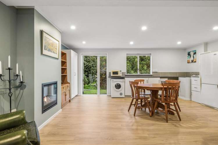 48 Ronald Avenue Glenbrook_12