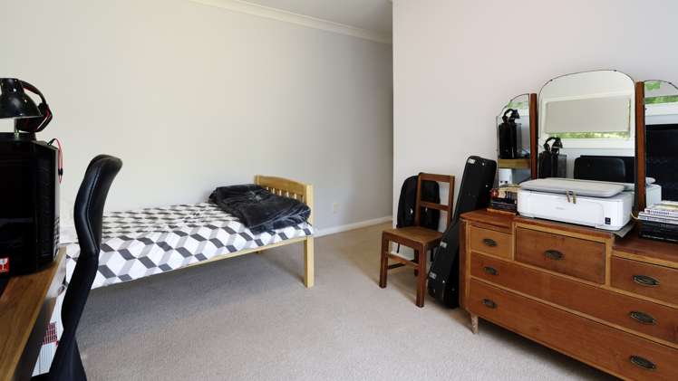 5 Kakenga Road Stoke_17