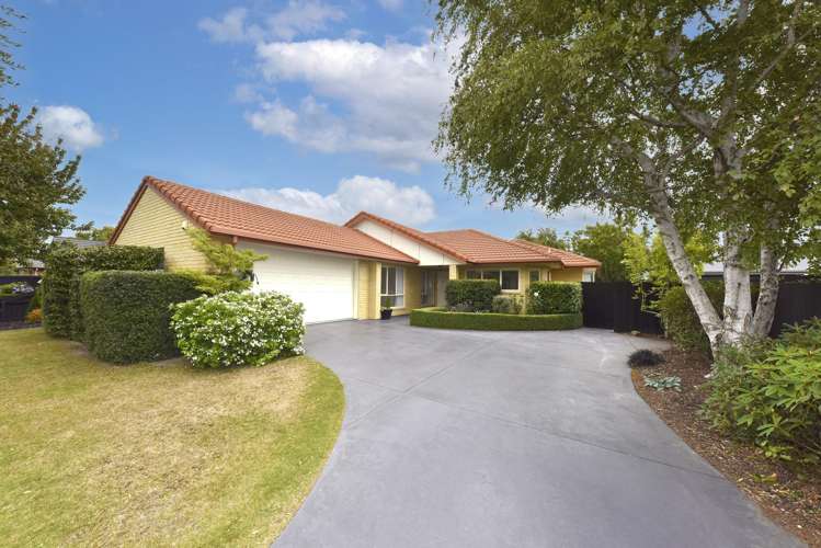 14 Parkside Crescent_0