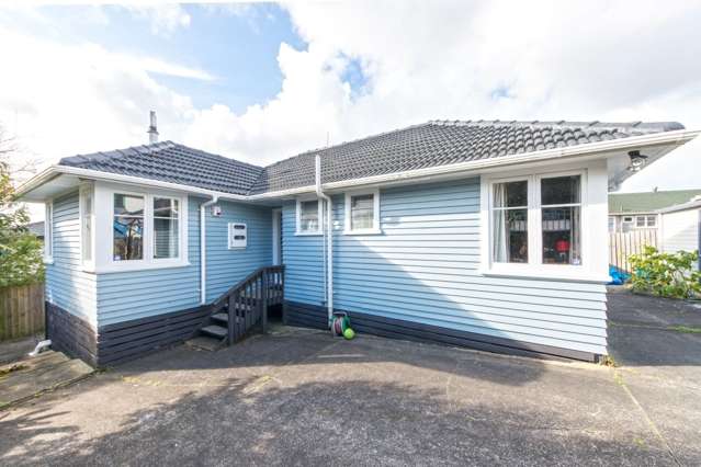 2/57 Metcalfe Road Ranui_1