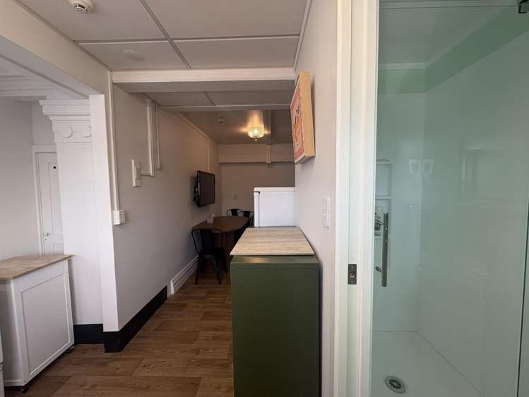 4/610 Victoria Street Callum Brae_6