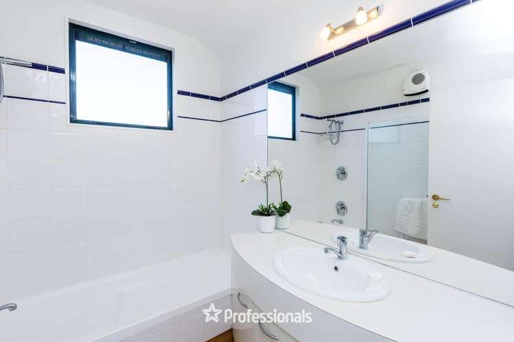 4/341 Fergusson Drive Heretaunga_17