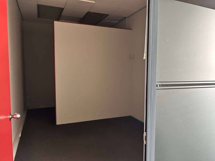 586 Victoria Street Hamilton Central_3