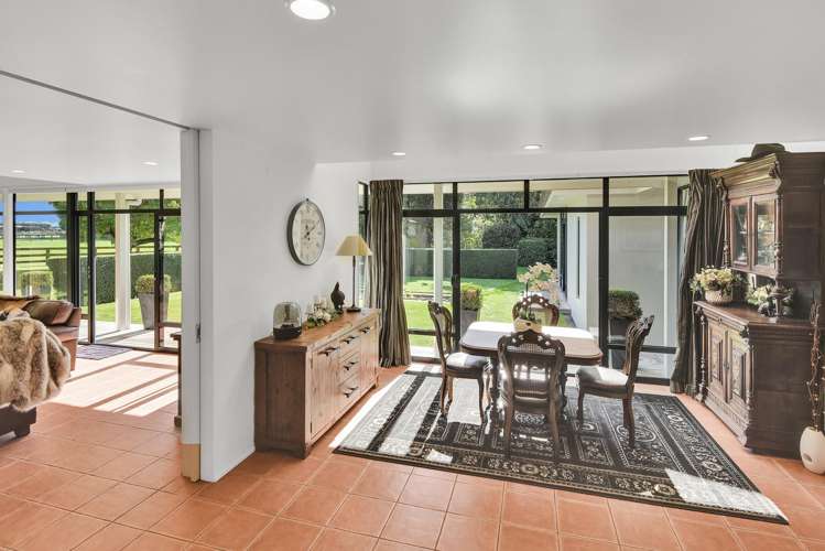 19 Western Line Westmere_7