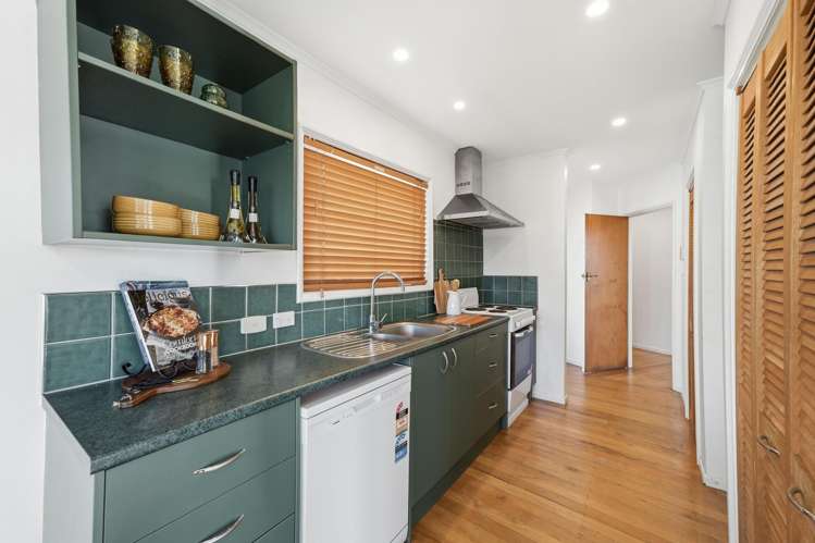 1/4 Firth Road Torbay_4