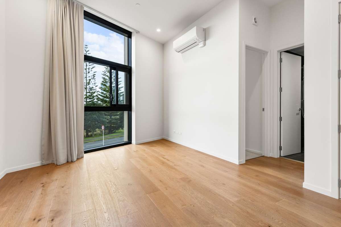 208/48 Esmonde Road_1