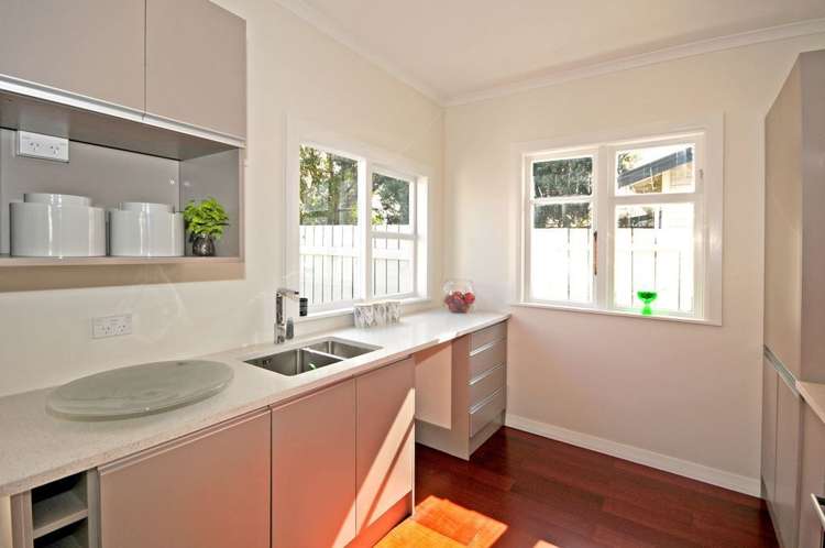 59 Kauri Street Miramar_5