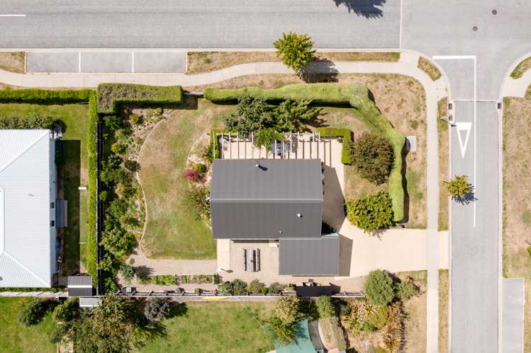 2 Snowberry Street Albert Town_23