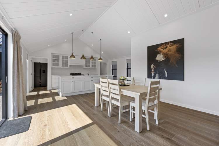 12 Kahikatea Drive Kinloch_8