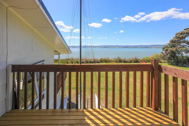 231 Pouewe Street Kawhia_14