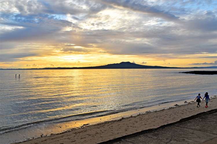 2/13 Muritai Road Milford_22