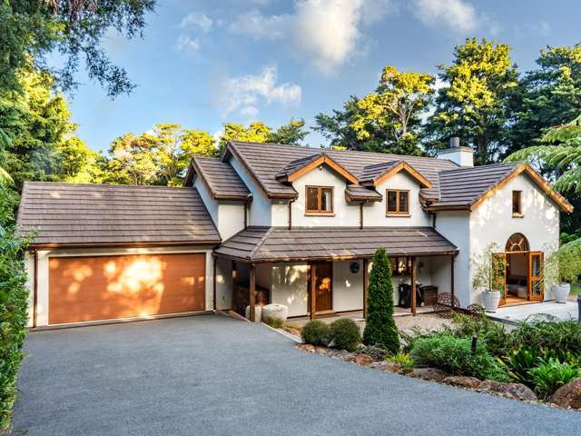 TUSCAN INSPIRED HOME IN THE HEART OF KERIKERI