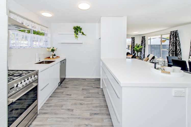 67 Oakley Crescent Hornby_2