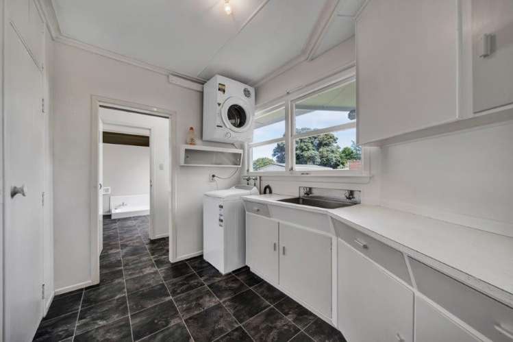 161 South Road Hawera_13