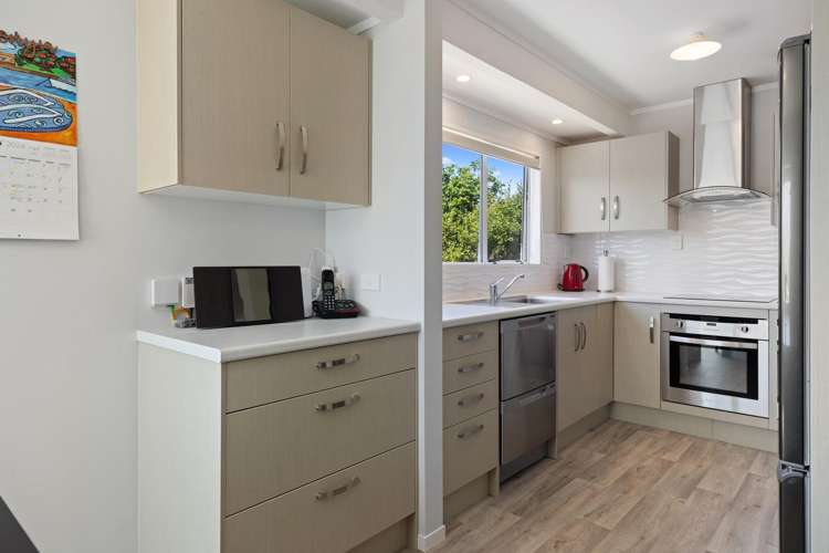 63 Golf Road 11229_16