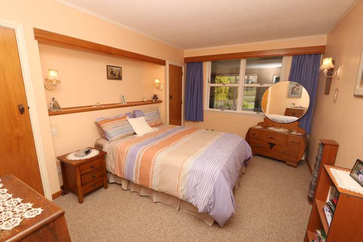 170 Racecourse Road Allenton_13