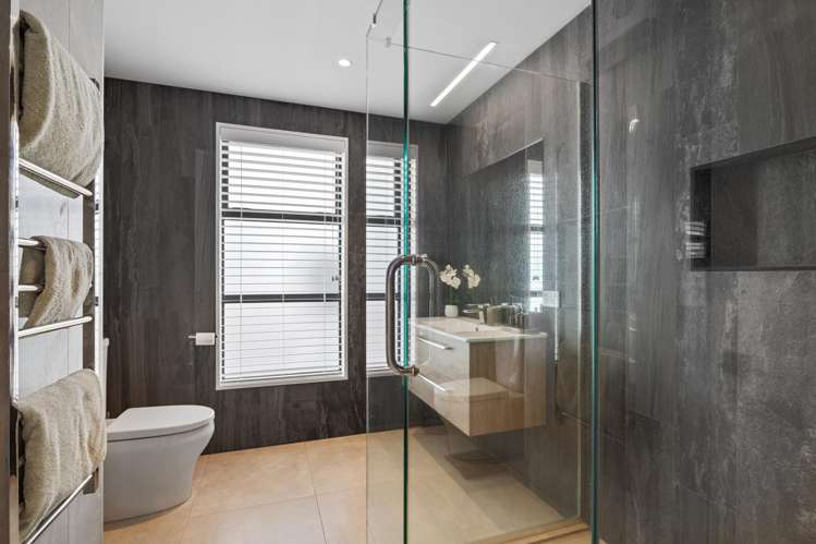 32 Devonport Lane St Albans_17