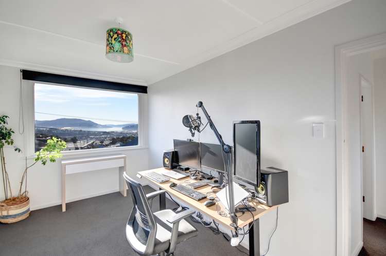 146 Riselaw Road Calton Hill_9