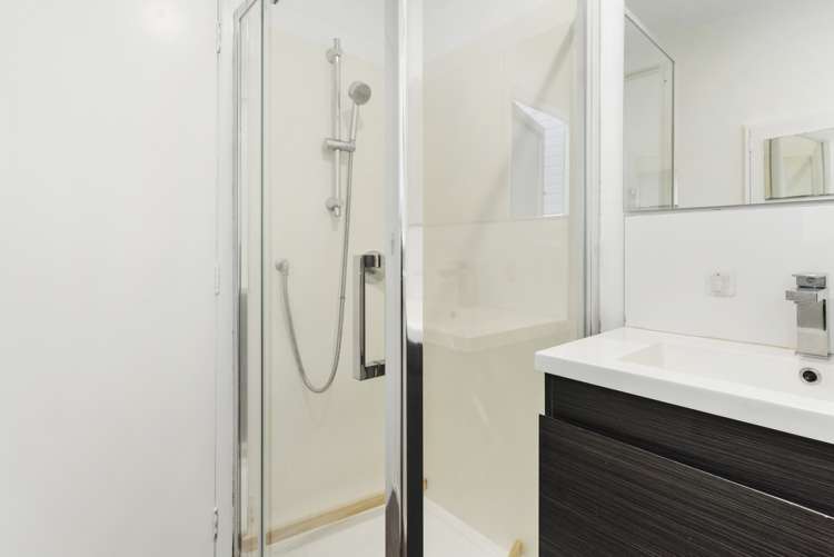 2/54 Thatcher Street Mission Bay_9