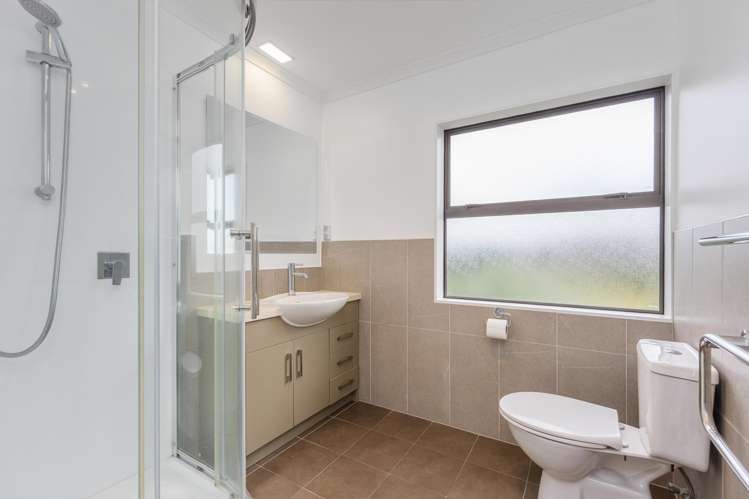 228 Alec Craig Way Gulf Harbour_18