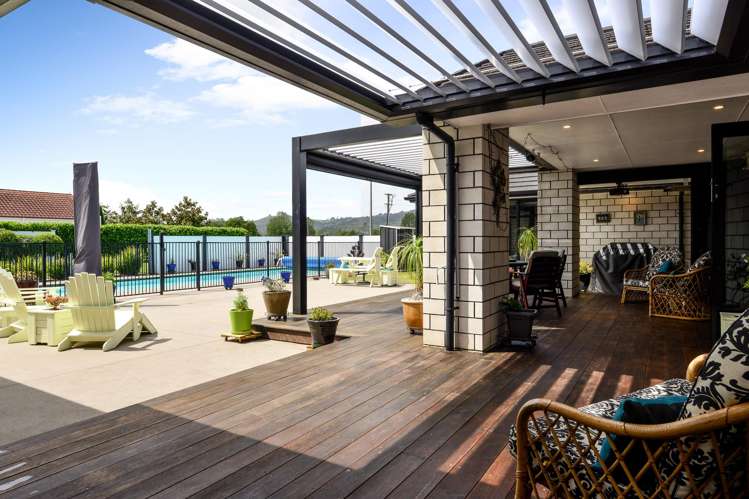 2 Alan Livingston Drive Cambridge_32