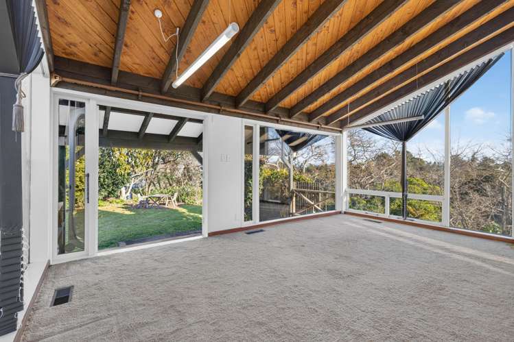 913 River Road Queenwood_24