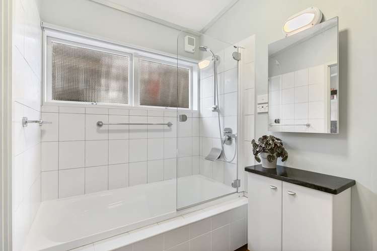 8 Jacaranda Avenue Beach Haven_16