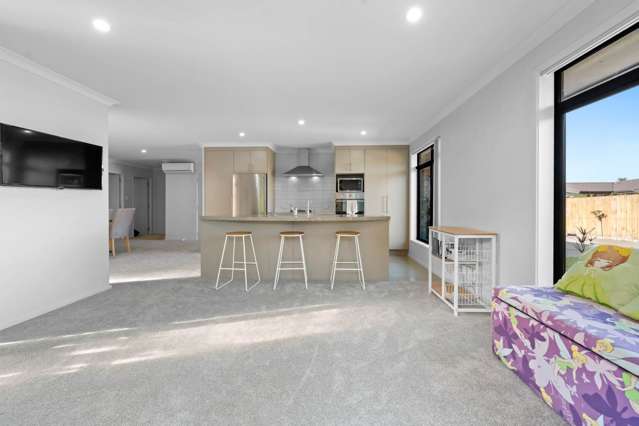 51 Sunningdale Street Wattle Downs_3