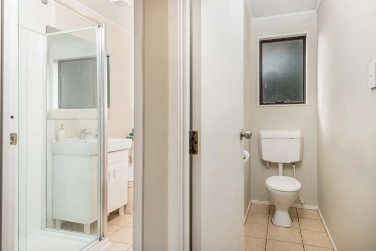 12 Halloran Place Massey_11