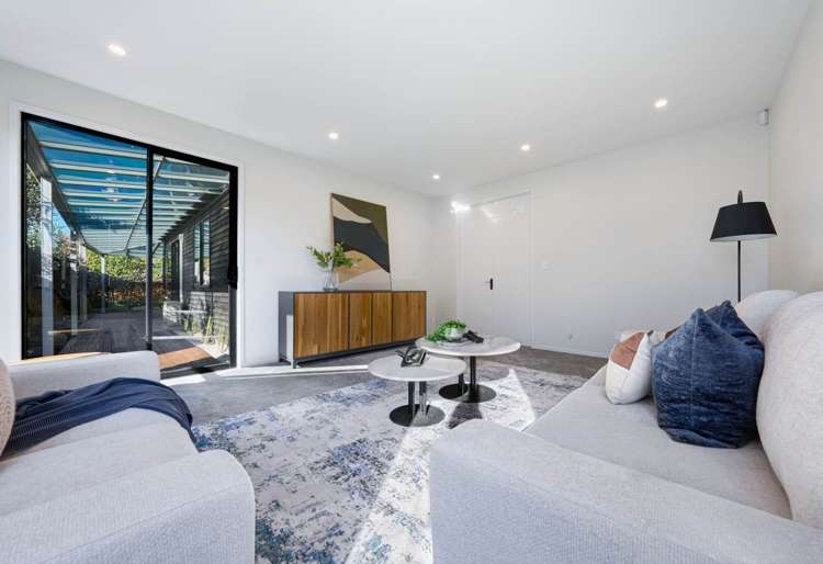 80 Medallion Drive Oteha_3