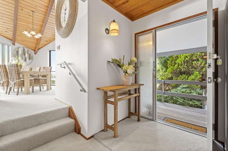 26 Pacific Parade Army Bay_3