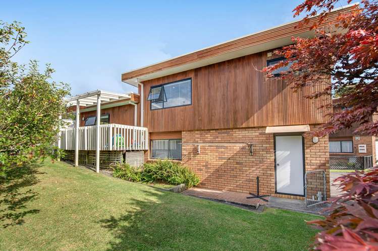 2/2 Carl Place Unsworth Heights_1