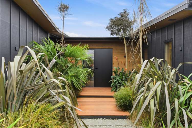 93 Beachvale Drive_0