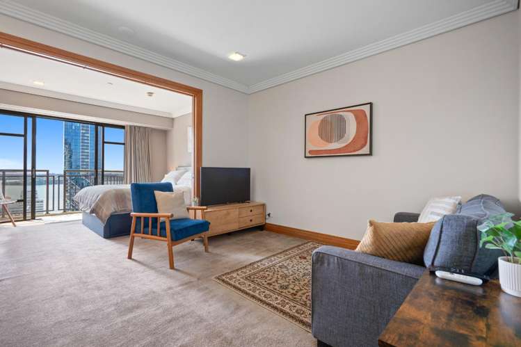 2504/1 Courthouse Lane Auckland Central_1