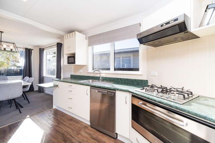 22 Rhodes Drive Kelvin Grove_10