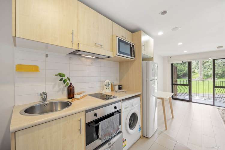 5m/23 Emily Place Auckland Central_7