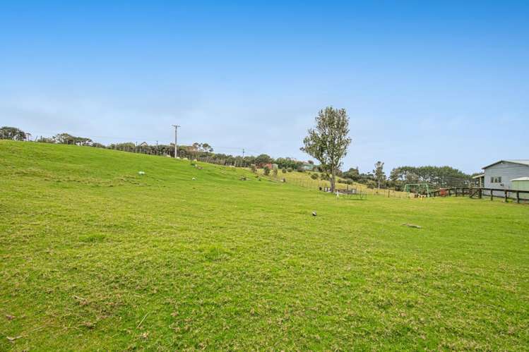 211 Wilson Road Helensville_41