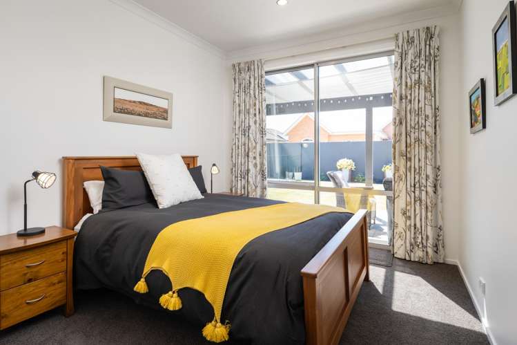 5 Roussel Place Springlands_11